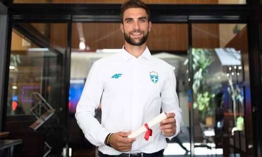 Στέφανος Ντούσκος: «Για εμένα τα Χριστούγεννα σημαίνουν οικογένεια, φαγητό γύρω από το τραπέζι... »