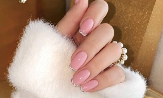 11 εύκολα και γιορτινά μανικιούρ για τα Χριστούγεννα