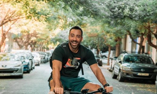 Σάκης Τανιμανίδης: Τι συμβαίνει με τον παρουσιαστή; Η νέα φωτογραφία από το νοσοκομείο!