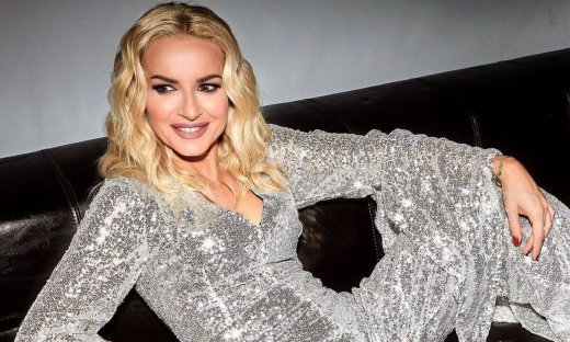 Μαρία Μπεκατώρου: Στόχος μου για τη νέα χρονιά είναι να κάνουμε τον κόσμο χαρούμενο