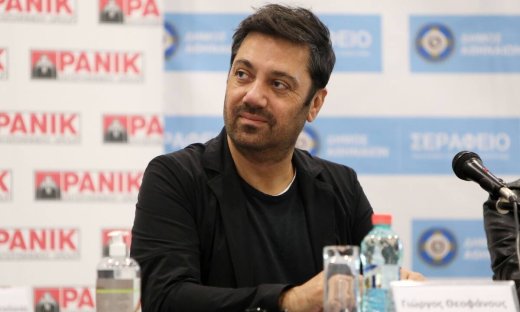 Γιώργος Θεοφάνους: «Στα πρώτα χρόνια που δισκογραφούσα, αντιλαμβάνομαι πόσο απόλυτος ήμουν»