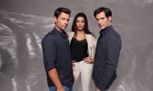 Μόλις Χθες: Η παρουσίαση του βιβλίου της Δάφνης τελειώνει επεισοδιακά