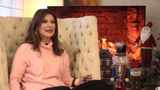 Νικολοπούλου: Tα 38 χρόνια καριέρας, το "σ' αγαπώ" του Άντονι Κουίν και του Ντε Νίρο και η κόρη της!