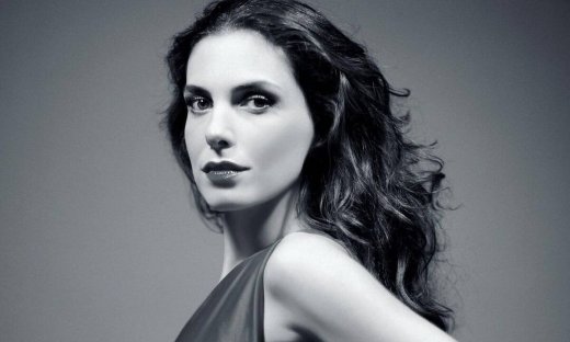 Θετική στον κορονοϊό και η Φωτεινή Δάρρα! Αγωνία για την επίσης θετική στον ιό 82χρονη μητέρα της!