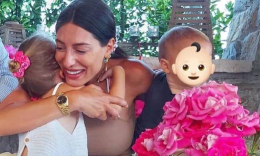 Φλορίντα Πετρουτσέλι: Βραδινή βόλτα με τα παιδιά της - Δείτε πόσο μεγάλωσαν