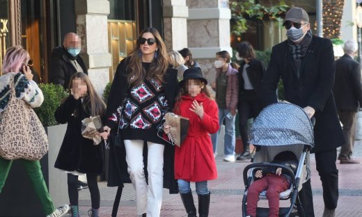 Τσιμτσιλή – Σοφός: Η οικογενειακή βόλτα και το αξεσουάρ της κόρης της που μας ξετρέλανε