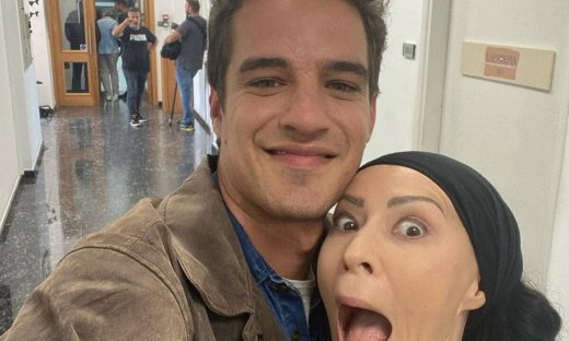 Γη της ελιάς: Η απόπειρα μαϊμού της Αρετής έφερε τρελό γέλιο στο Twitter-Ο Ανέστης εκτός εαυτού