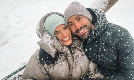 Χριστίνα Μπόμπα - Σάκης Τανιμανίδης: Παιχνίδια στα χιόνια με τα δίδυμα!