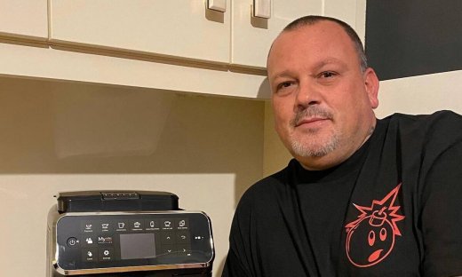 Συγκλονίζει ο Δημήτρης Σκαρμούτσος: «Οι γονείς μου, είχαν "σηκώσει τα χέρια ψηλά" με αυτά που έκανα»