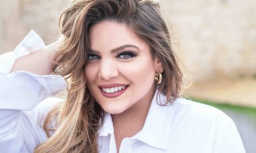 Δανάη Μπάρκα: «Η μαμά μου με έχει δηλητηριάσει με ψαρόσουπα κατά λάθος... Κατά τύχη είμαι εδώ»