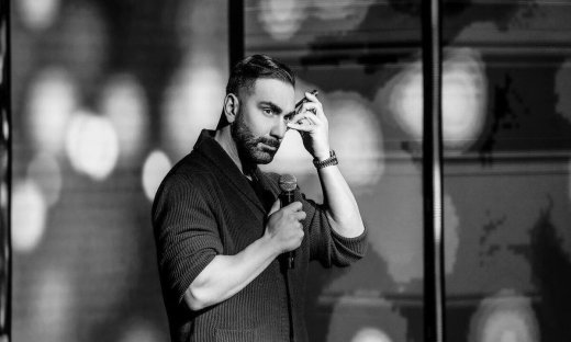 Νίκος Κοκλώνης: Εκτός εαυτού με την τραγωδία στην Κυψέλη: «Ανθρωπόμορφα τέρατα, χωρίς ψυχή...»