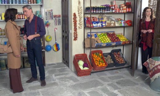 Χαιρέτα μου τον πλάτανο: Οι ίντριγκες και οι παρεξηγήσεις καλά κρατούν στον Πλάτανο