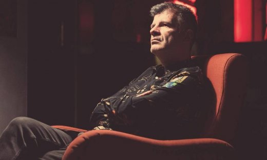 Φοίβος Δεληβοριάς: Φέρνει στην ΕΡΤ τα «Νούμερα», μία πρωτότυπη σειρά μυθοπλασίας με μουσικά στοιχεία