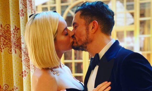 Η Katy Perry σε ανάρτηση του αγαπημένου της Orlando Bloom με δημιουργία Celia Kritharioti