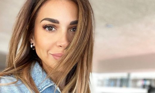 Ελένη Χατζίδου: Η κόρη της έφτιαξε κιμαδόπιτα (εικόνες)