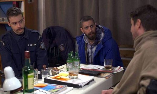 Χαιρέτα μου τον πλάτανο: Ο Σίμος περνάει το χειρότερο «χανγκόβερ» όλων των εποχών