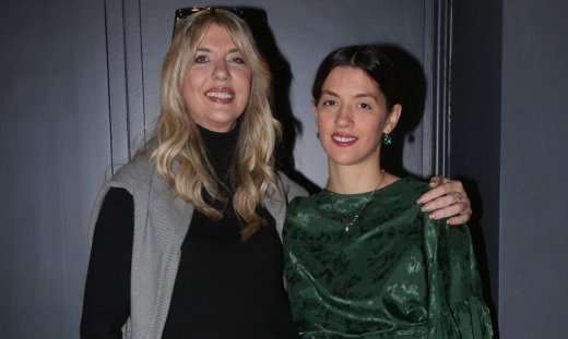 Κρίστελ Καπερώνη: To κορίτσι που σκηνοθετεί ο Δημήτρης Λάλος είναι η κόρη της Γιούλης Ηλιοπούλου