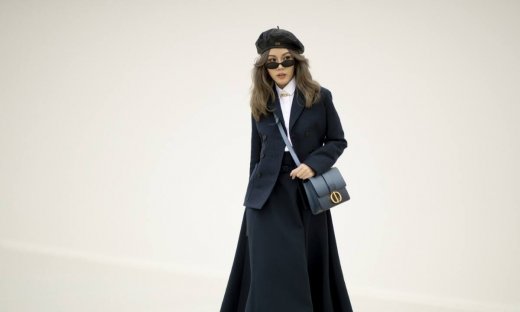 Αυτή είναι η φούστα που θα φοράνε όλες την άνοιξη του 2022