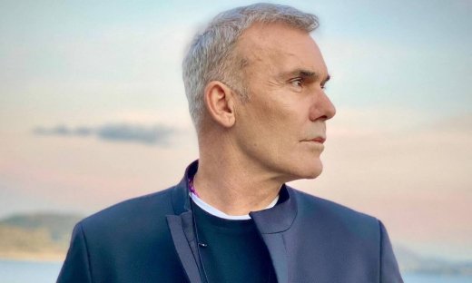 Στέλιος Ρόκκος: «Ταξίδεψα για Λήμνο με ένα ξύλινο καΐκι που έφτιαξα μόνος μου»