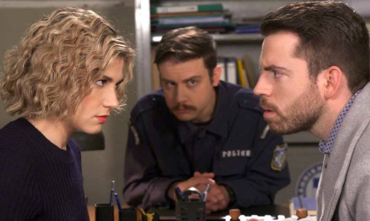 Χαιρέτα μου τον πλάτανο: Ο Κανέλος και η Χρύσα δρομολογούν το σχέδιο τους