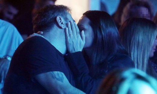 Ρέμος- Μπόσνιακ: Το nightout, τα τρυφερά φιλιά on camera και το ξέφρενο γλέντι με τον Ζαφείρη Μελά!