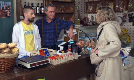 Χαιρέτα μου τον πλάτανο: Ο Κανέλλος συλλαμβάνει επιτέλους  τον Τζίμη