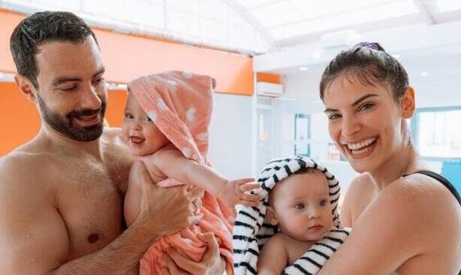 Χριστίνα Μπόμπα: Οι κόρες της κάνουν τα πρώτα τους βήματα και εκείνη ξεκίνησε ήδη... το «κυνήγι»!