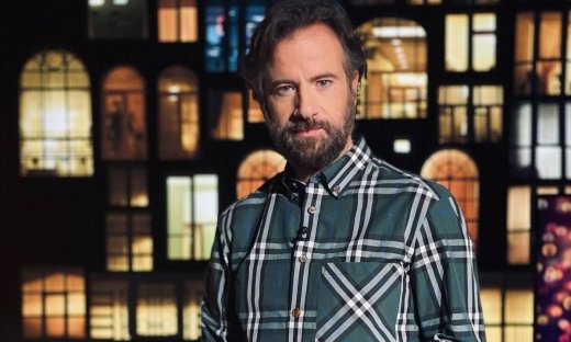 Οριστική αυλαία για την εκπομπή «Δυνατά» - Τι συζητά ο Μαραβέγιας με την ΕΡΤ1