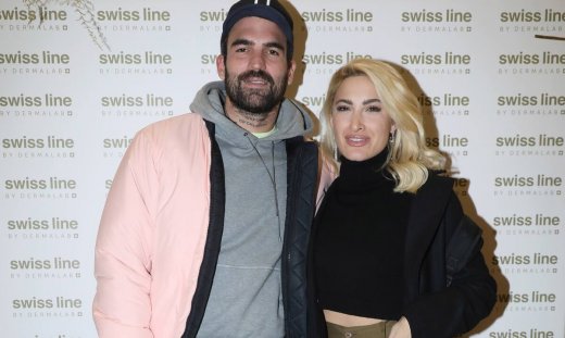 Ιωάννα Τούνη: Η πρώτη φώτο μετά την απώλεια της μαμάς της – Στην αγκαλιά του Αλεξάνδρου