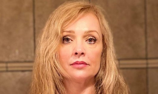 Η Γη της Ελιάς: Εισβάλει στη σειρά η ηθοποιός Νίκη Παλληκαράκη