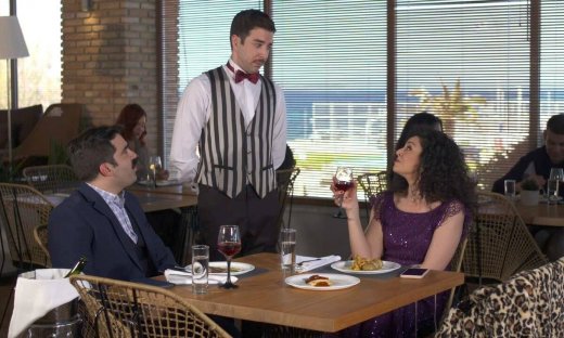 Χαιρέτα μου τον πλάτανο: Ο Ηλίας με τον Κίτσουλα εκβιάζουν τον Σάββα με το βίντεο που έχουν τραβήξει