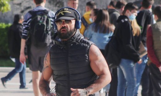 Περικλής Κονδυλάτος: Έτσι διατηρείται σε φόρμα: Το αθλητικό look και η γυμναστική στο κέντρο!