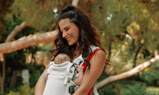 Χριστίνα Μπόμπα: Η νέα δημοσίευση με την μικρή Αριάνα στο καρότσι- Είναι μια κούκλα!