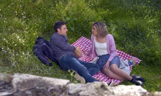 Χαιρέτα μου τον πλάτανο: O Κανέλλος ζει το δικό του όνειρο με τη Χρύσα