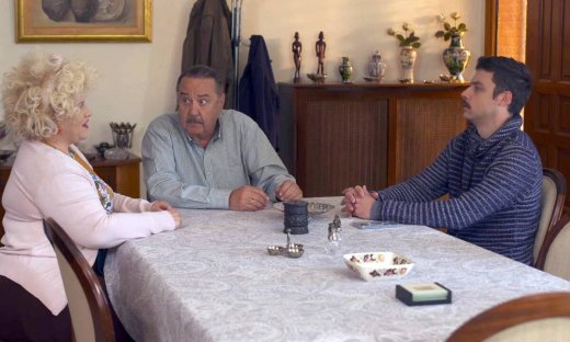 Χαιρέτα μου τον πλάτανο: Ο Κανέλλος έχει αρχίσει να θυμάται και ψάχνει για στοιχεία