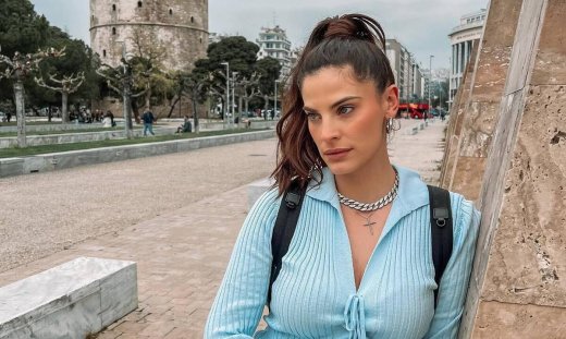 Χριστίνα Μπόμπα: Γύρισε στην αγκαλιά των διδύμων μετά το ταξίδι «αστραπή» στο Λονδίνο!