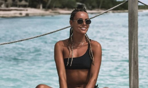 Αβραμάκη: 10+1 φωτογραφίες της μαχήτριας του Survivor που αποδεικνύουν πως έχει το τέλειο κορμί!