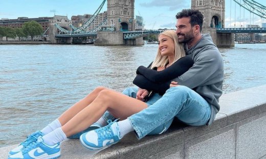 Τούνη: Η νέα φωτό με τον Αλεξάνδρου στο Λονδίνο- Το σχόλιο της Αλεξανδράκη και οι «μπηχτές» για γάμο