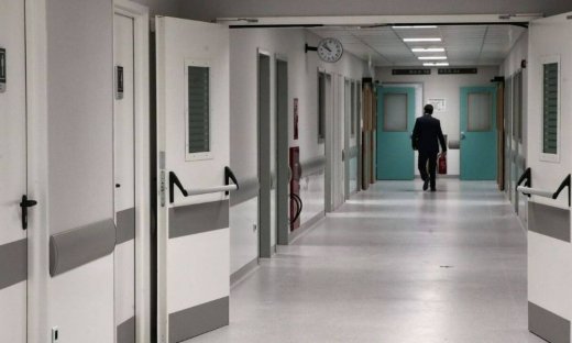 Οι γιατροί έχουν λιγότερη ενσυναίσθηση για τη διαχείριση του πόνου στις νυχτερινές βάρδιες - μελέτη