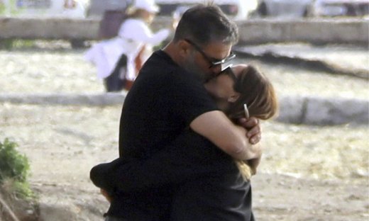 Δέσποινα Βανδή: Η δημόσια ερωτική εξομολόγηση στον Μπισμπίκη: «Σ' αγαπώ μέχρι το φεγγάρι»