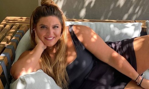 Δανάη Μπάρκα: Οι πρώτες φώτο της με μαγιό μετά το τέλος της εκπομπής, Πάμε Δανάη, είναι το κάτι άλλο