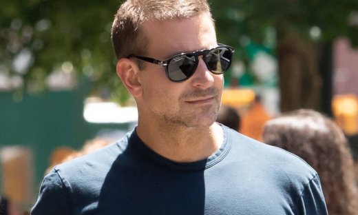 O Bradley Cooper είναι ερωτευμένος ξανά και το κορίτσι του δεν είναι ηθοποιός