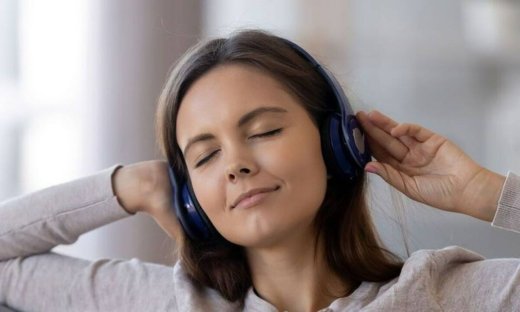 Η εγκεφαλική δραστηριότητα αυξάνεται κατά τη διάρκεια του ύπνου ως απάντηση στη μουσική - μελέτη