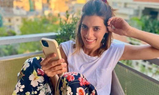 Σασμός: Ο ξέφρενος χορός της Αργυρώς στην παραλία και το τρολάρισμα της Θοδώρας