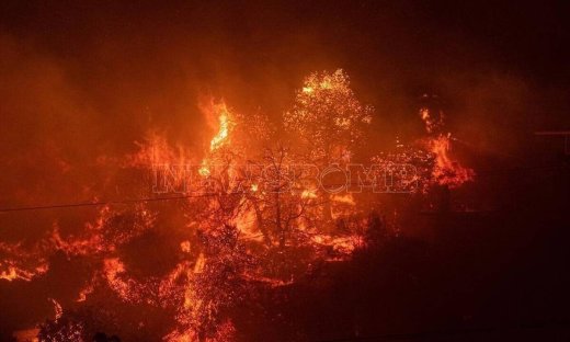 Στη Διώνη το βασικό μέτωπο – Διάσπαρτες εστίες στην Ανθούσα και το Ντράφι