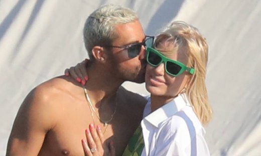 Caroline Stanbury-Sergio Carrallo: Συνεχίζουν τις διακοπές στη Μύκονο μετά την κλοπή στη βίλα τους!