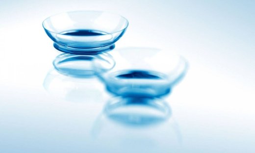 Φοράτε φακούς επαφής; Θα μπορούσατε να αντιμετωπίσετε απώλεια όρασης, σύμφωνα με μελέτη