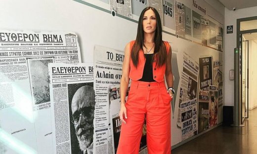 Ανθή Βούλγαρη: Η καλοκαιρινή φωτογραφία με τον σύζυγό της από την παραλία: «Κάπου στο Αιγαίο...»