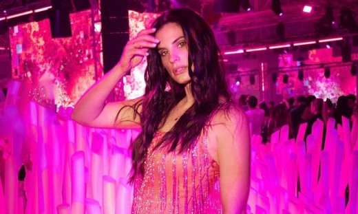 Χριστίνα Μπόμπα: 10+1 φωτογραφίες της με μαγιό- Η απίθανη σιλουέτα μετά τη γέννα των διδύμων!