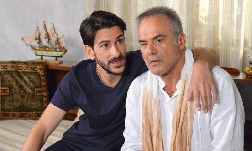 Χαιρέτα μου τον Πλάτανο: Φωτό από τα γυρίσματα των νέων επεισοδίων και οι νέες αφίξεις